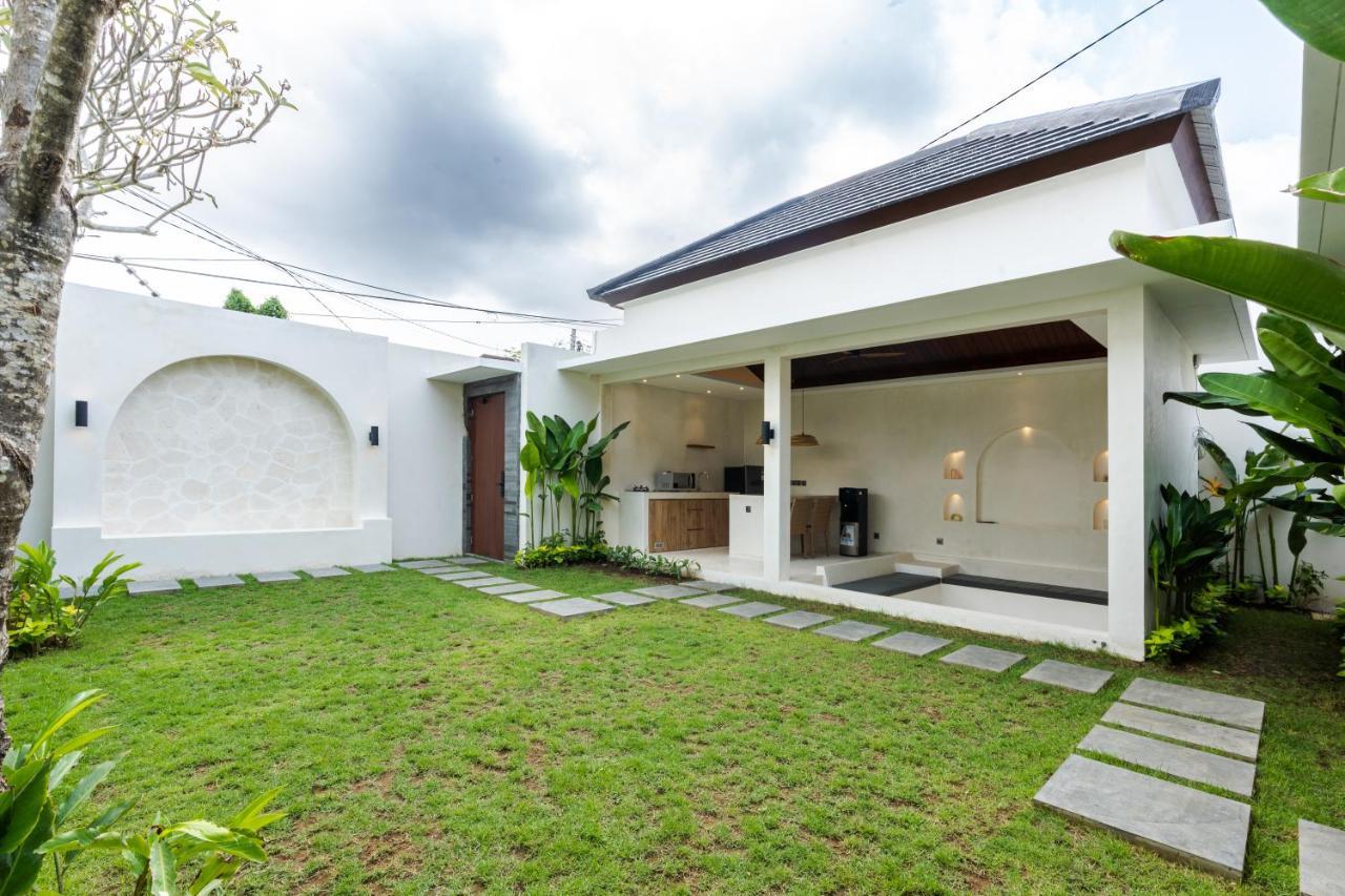 J4 Villas Sanur Buitenkant foto